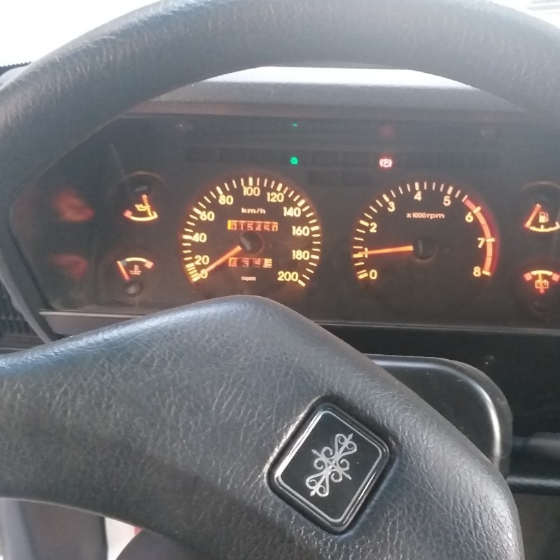 پیکان مدل سدان بنزین سال 1382  کارکرده