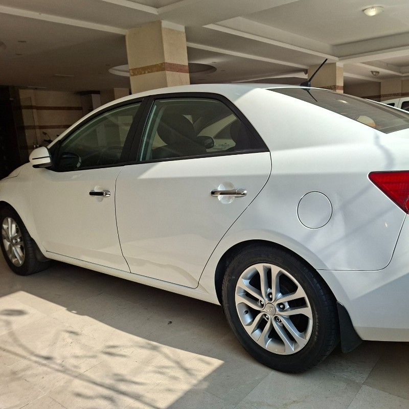 کیا مدل سراتو 2.0 لیتر اتوماتیک سال 2017  کارکرده