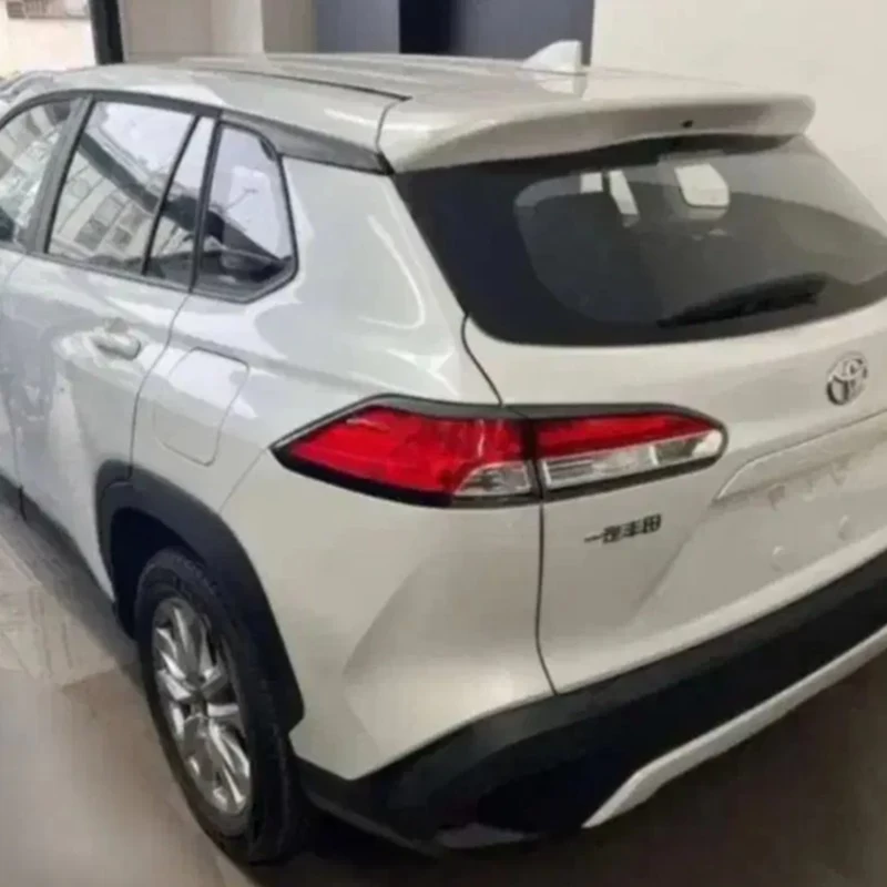 تویوتا مدل کرولا کراس هیبرید 2.0 لیتر سال 2024  صفر