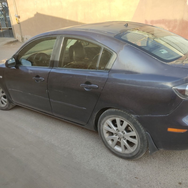 مزدا مدل 3 قدیم تیپ3 سال 1388 کارکرده