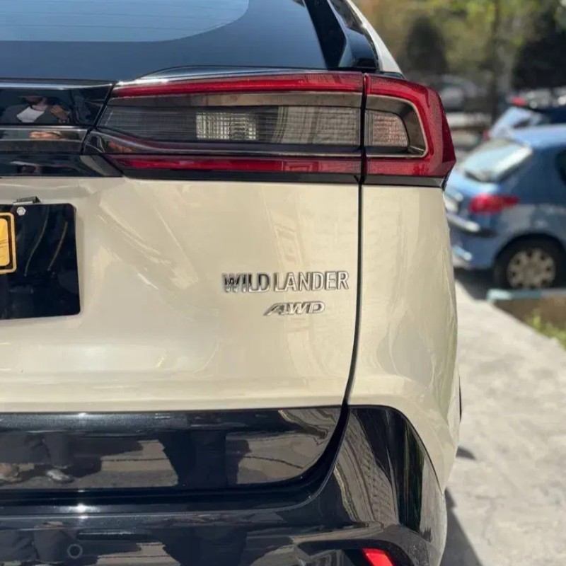 تویوتا مدل وایلندر 2.0 لیتر دو دیفرانسیل سال 2025  صفر