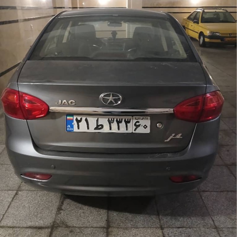 جک مدل J4 سال 1403  کارکرده