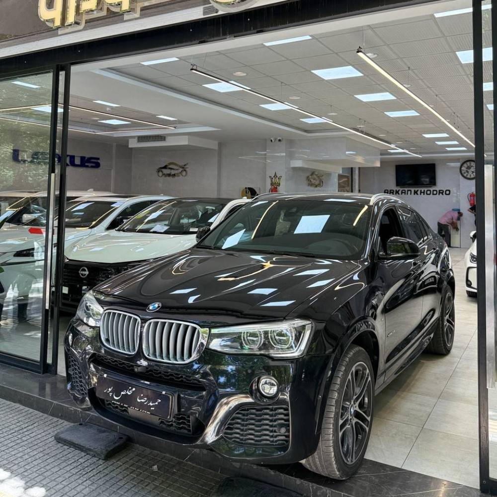 بی ام و x4 مدل ۲۰۱۶
