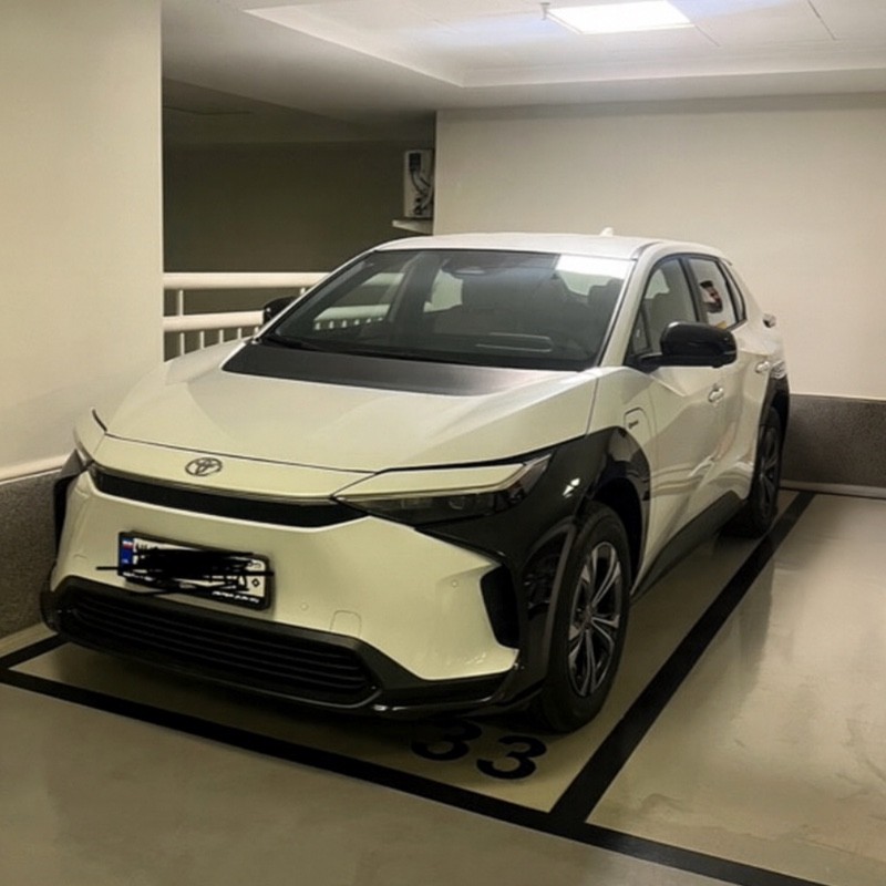 تویوتا مدل bz4x 615 پرو سال 2024  صفر