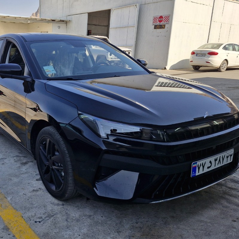 کی ام سی مدل J7 سال 1404  صفر