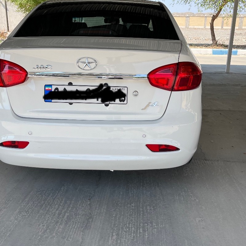 جک مدل J4 سال 1402  کارکرده