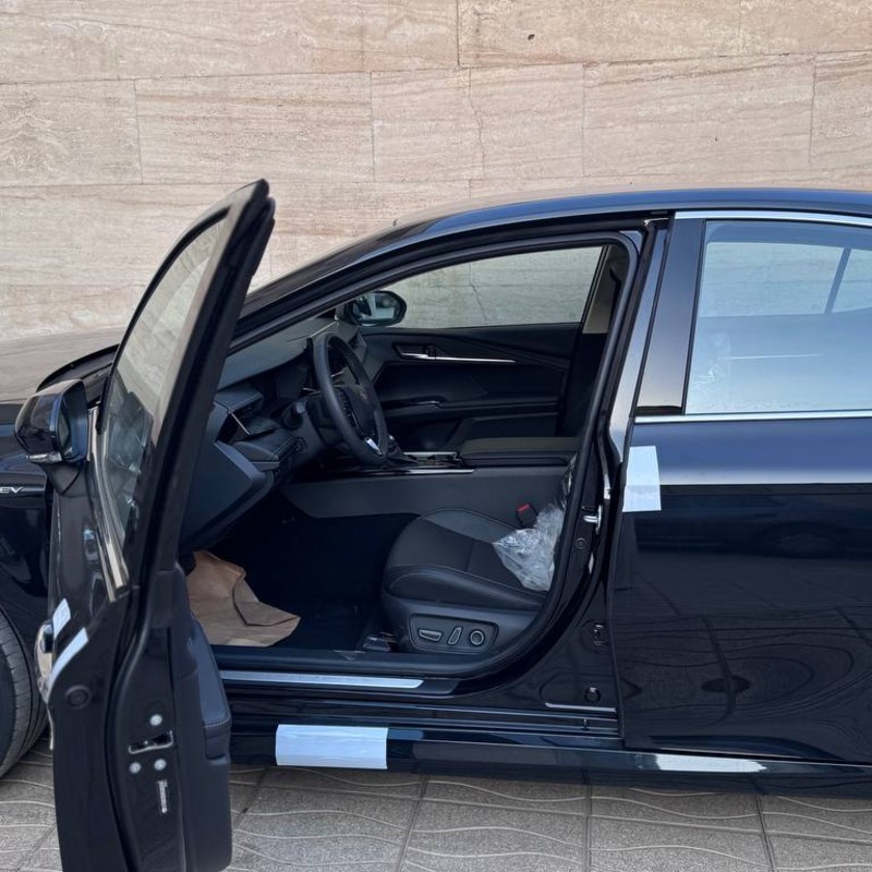 تویوتا مدل کمری هیبرید 2.5 لیتر پریمیوم ادیشن سال 2025  صفر