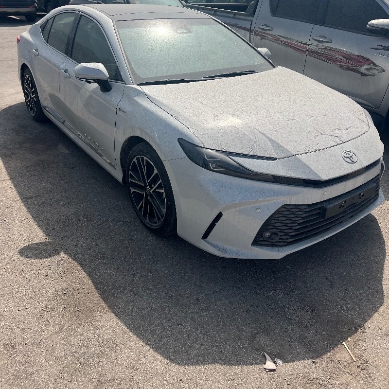 تویوتا مدل کمری XLE سال 2025  کارکرده