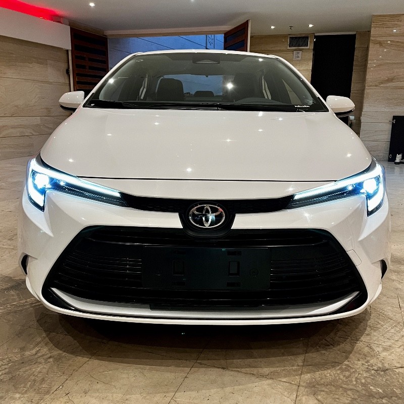 تویوتا مدل لوین هیبرید 1.8 لیتر ساده سال 2024  صفر