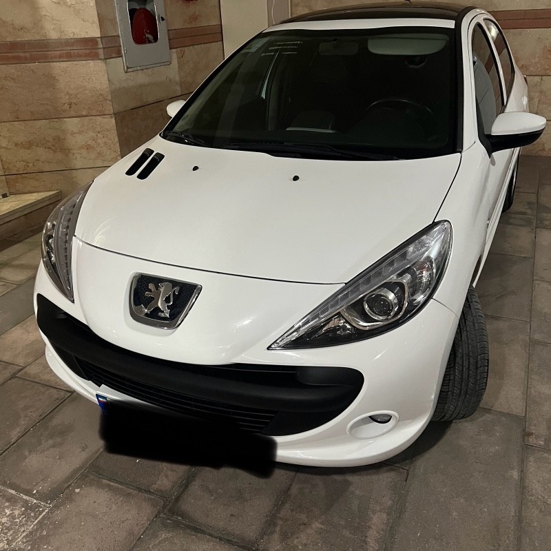 پژو مدل 207 پانوراما دنده ای TU5 سال 1401  کارکرده