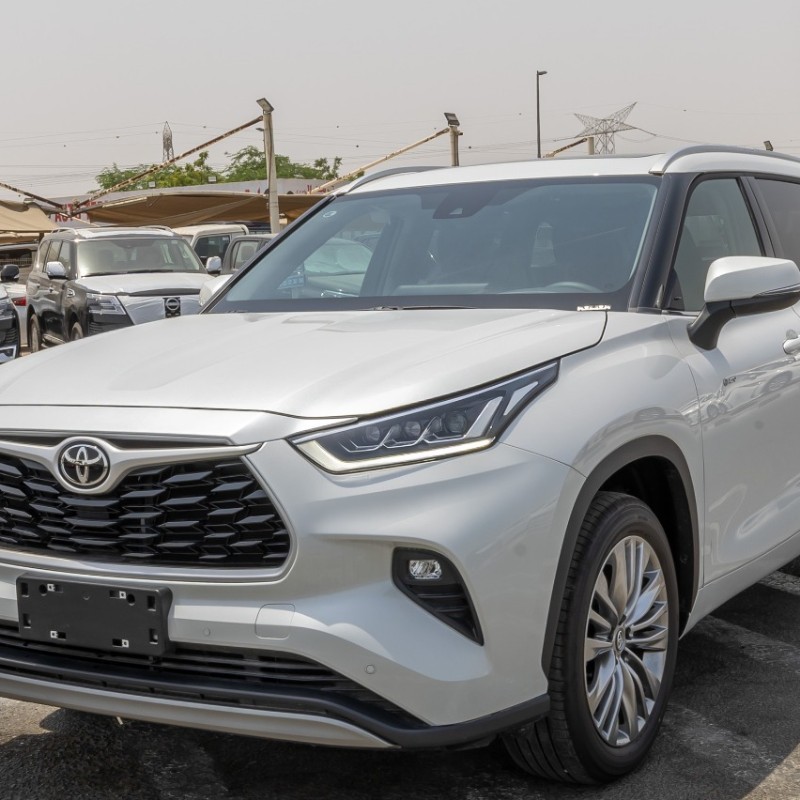 تویوتا مدل لندکروزر  صفر