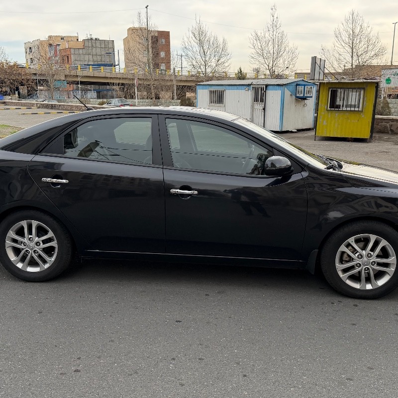 کیا مدل سراتو 2.0 لیتر آپشنال سال 1396  کارکرده