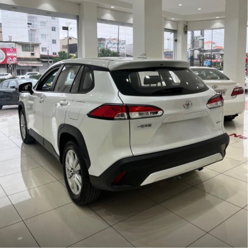 تویوتا مدل کرولا کراس هیبرید 2.0 لیتر سال 2024  کارکرده