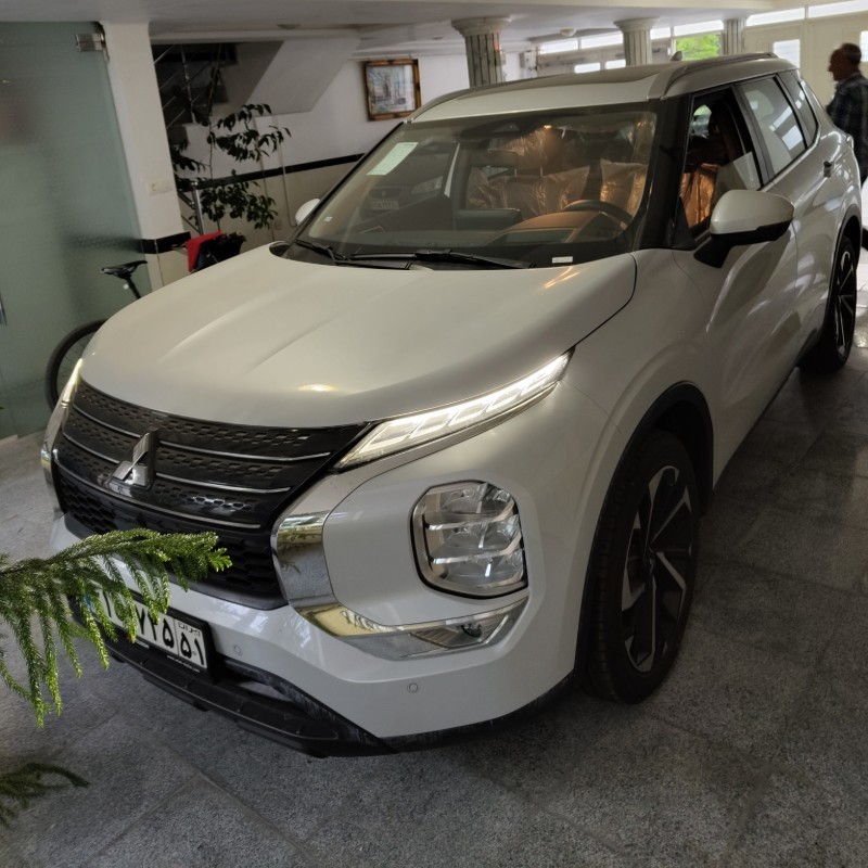 میتسوبیشی مدل اوتلندر تک دیفرانسیل H لاین سال 2023  صفر