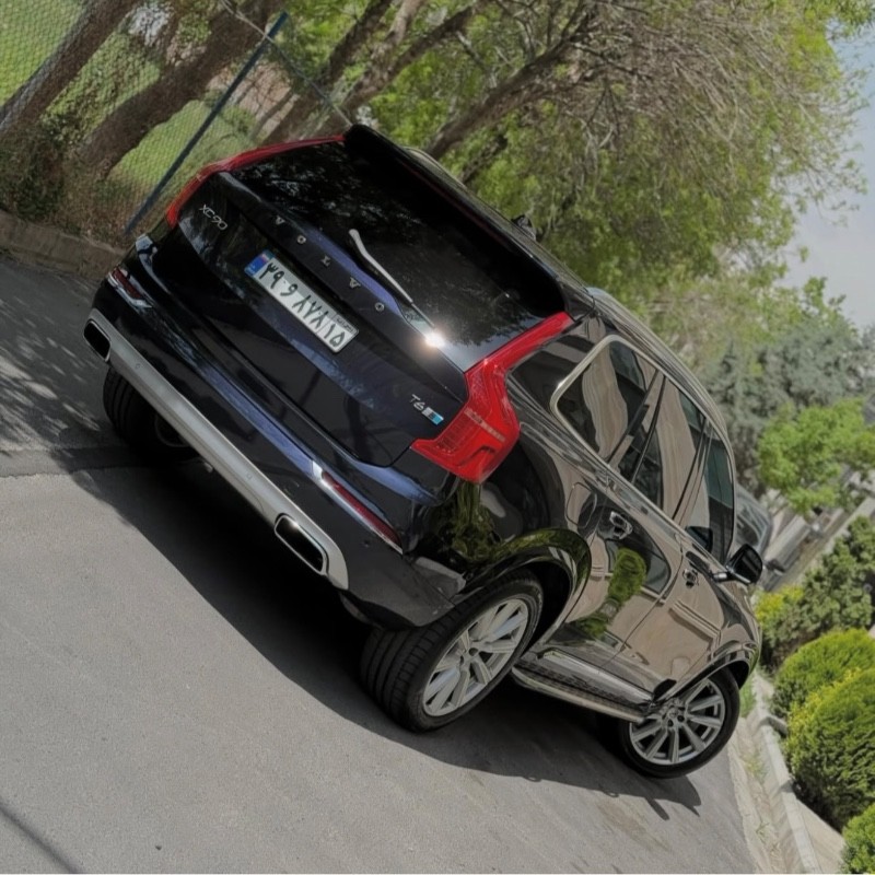 ولوو مدل XC90 اینسکریپشن سال 2017  کارکرده
