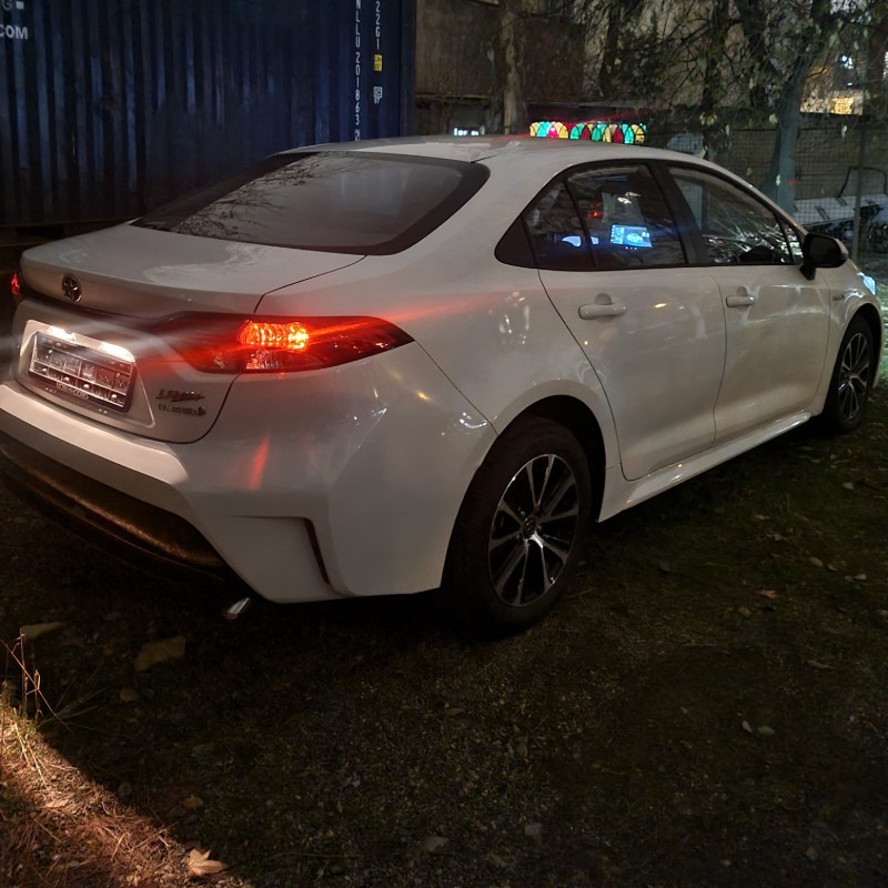 تویوتا مدل لوین هیبرید 1.8 لیتر ساده سال 2024  صفر