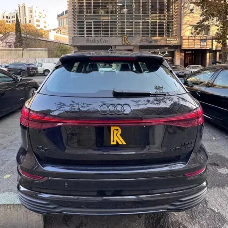 آئودی مدل Q5 e-tron 40 سال 2024  صفر