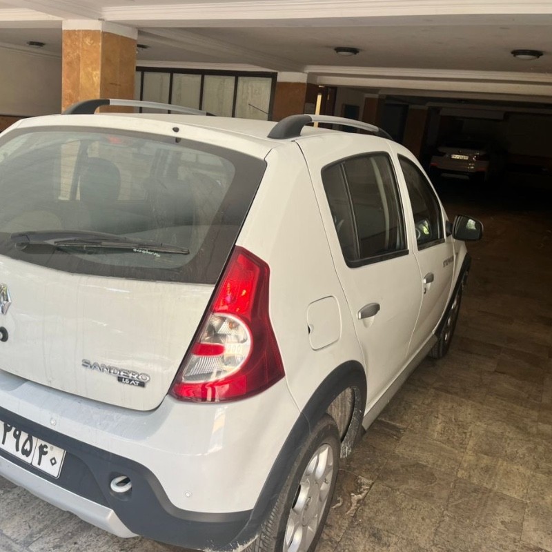 رنو مدل ساندرو استپ وی اتوماتیک سال 1396  کارکرده