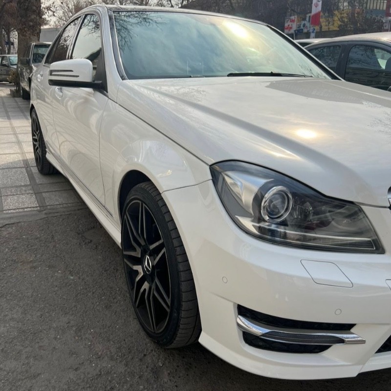 بنز مدل کلاس C C200 سال 2014  کارکرده