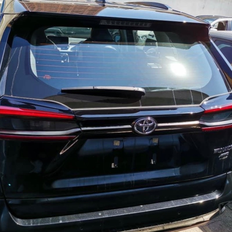 تویوتا مدل وایلندر 2.0 لیتر دو دیفرانسیل سال 2025  صفر