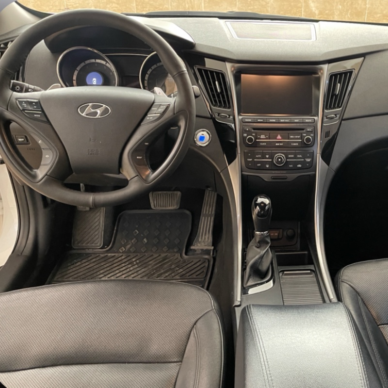 هیوندای مدل سوناتا 2.4 لیتر اتوماتیک سال 2014  کارکرده