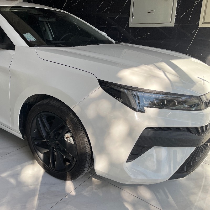 کی ام سی مدل J7 سال 1401  کارکرده