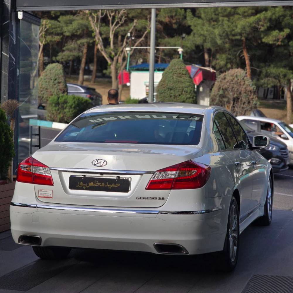 هیوندای جنسیس مدل ۲۰۱۲