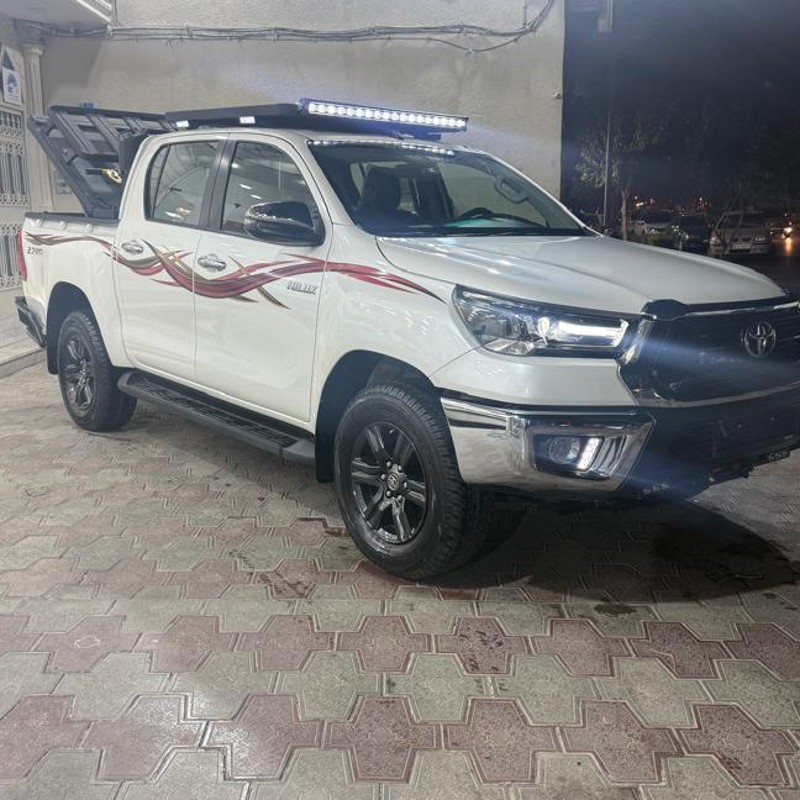 هایلوکس