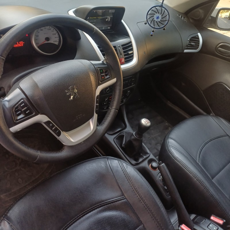 پژو مدل 207 پانوراما دنده ای TU5 سال 1401 کارکرده