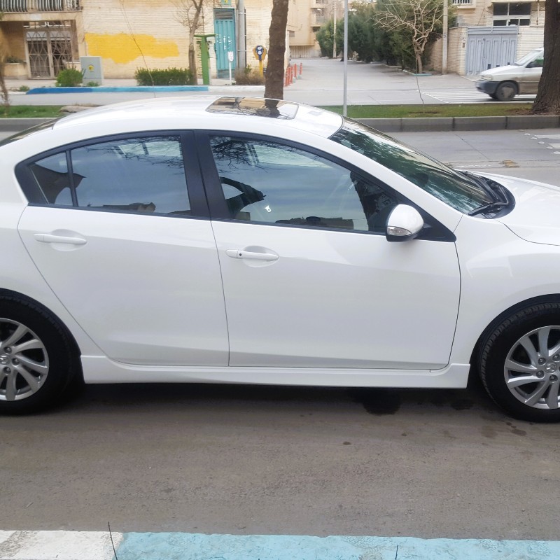 مزدا مدل 3 نیو صندوق دار 2.0 لیتر تیپ 4 سال 1398  کارکرده