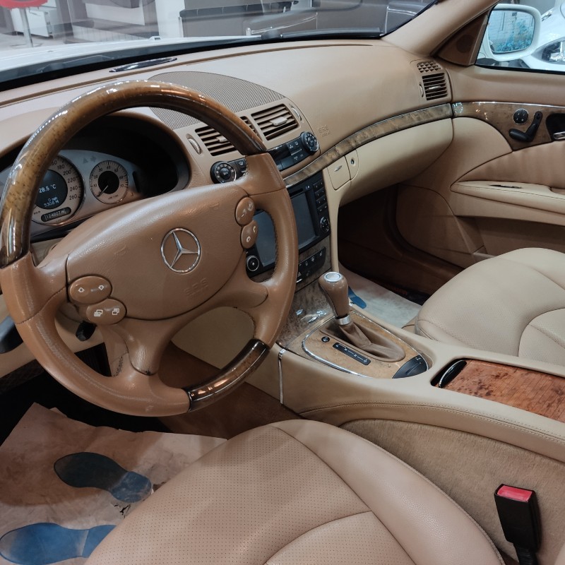 بنز مدل E280 کارکرده