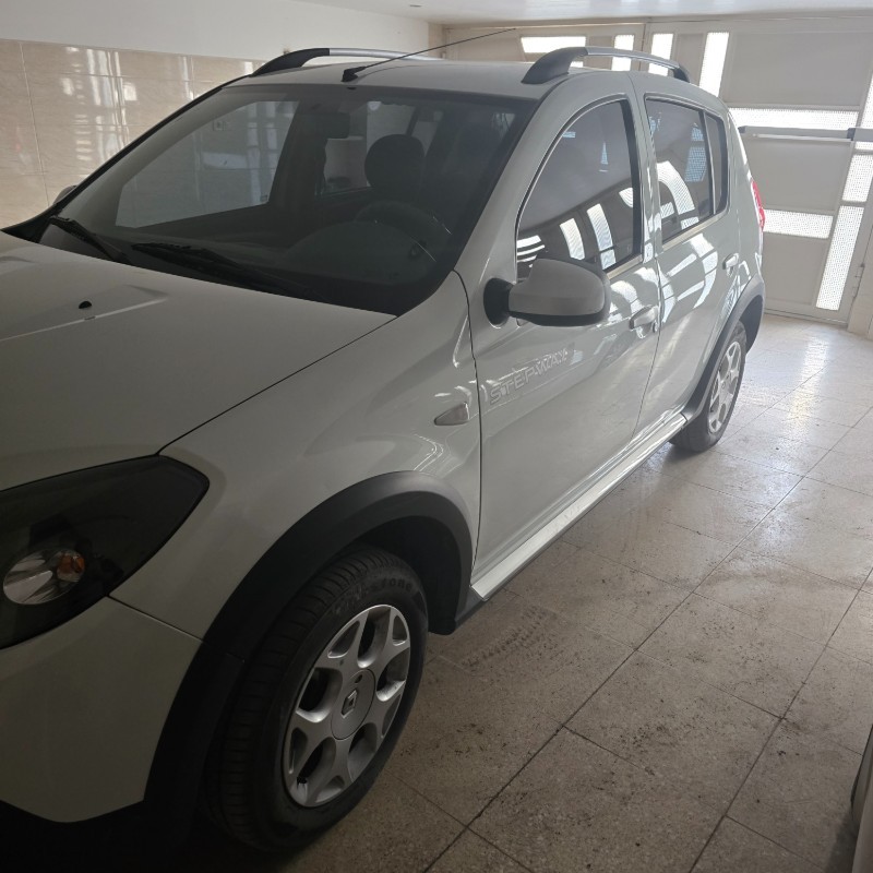 رنو مدل ساندرو استپ وی اتوماتیک سال 1396  کارکرده