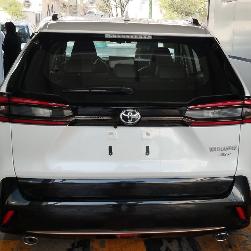 تویوتا مدل وایلندر 2.0 لیتر دو دیفرانسیل سال 2025  صفر