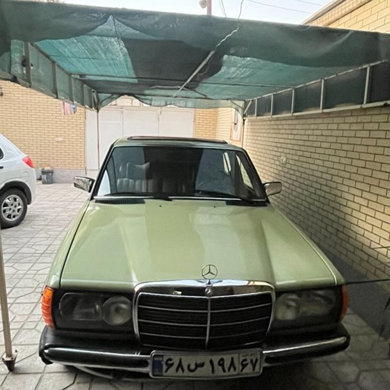 بنز مدل کلاسیک سال 1979  کارکرده