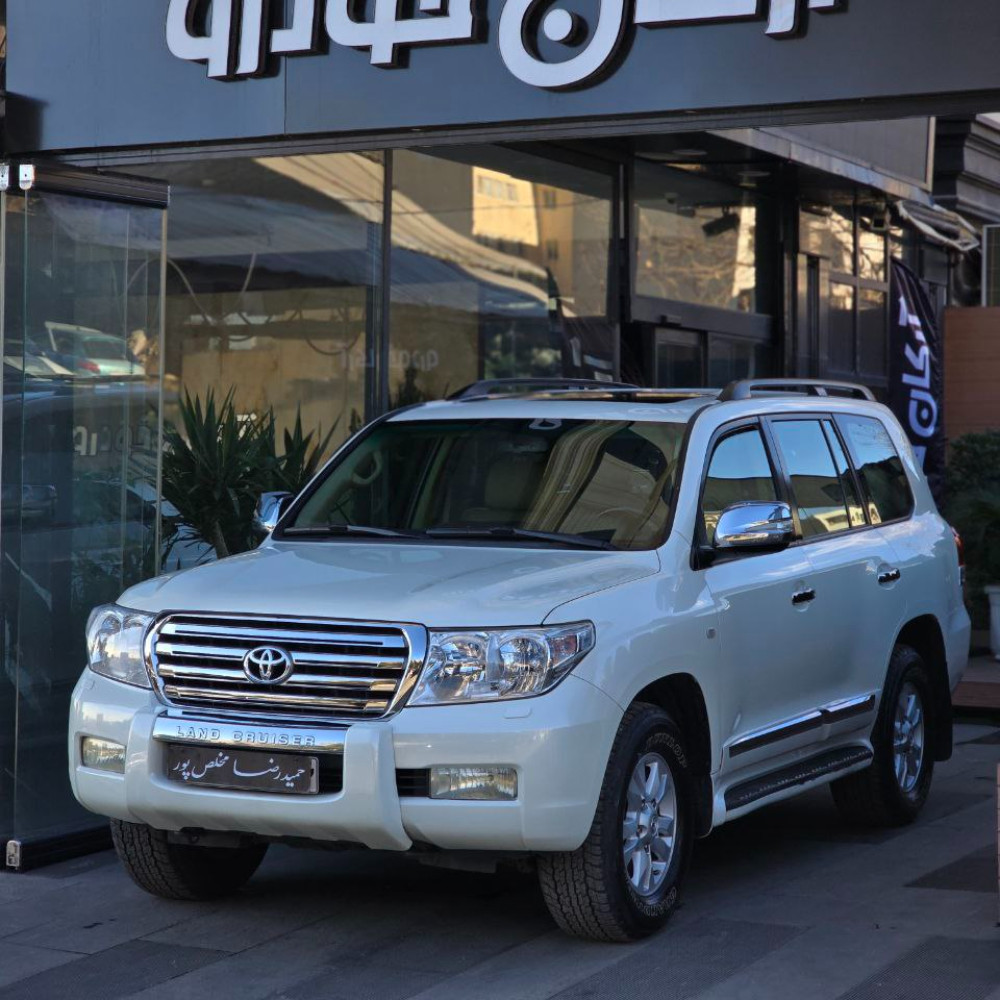 لندکروز مدل ۲۰۰۹