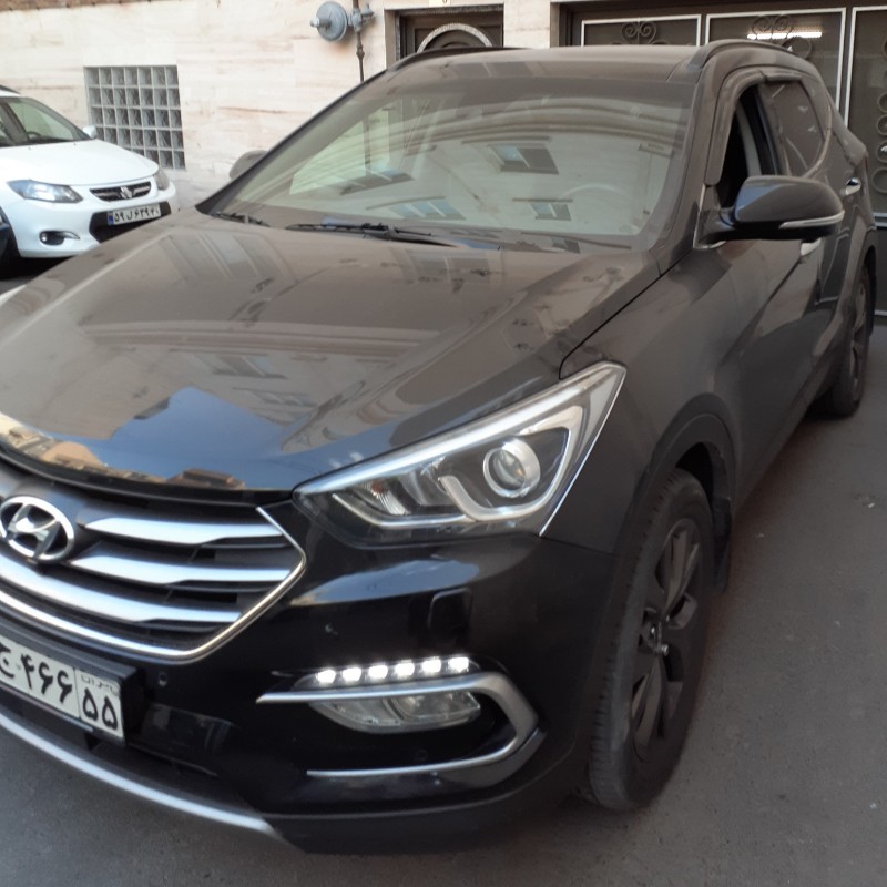 هیوندای مدل سانتافه 4 سیلندر دو دیفرانسیل سال 2017  کارکرده