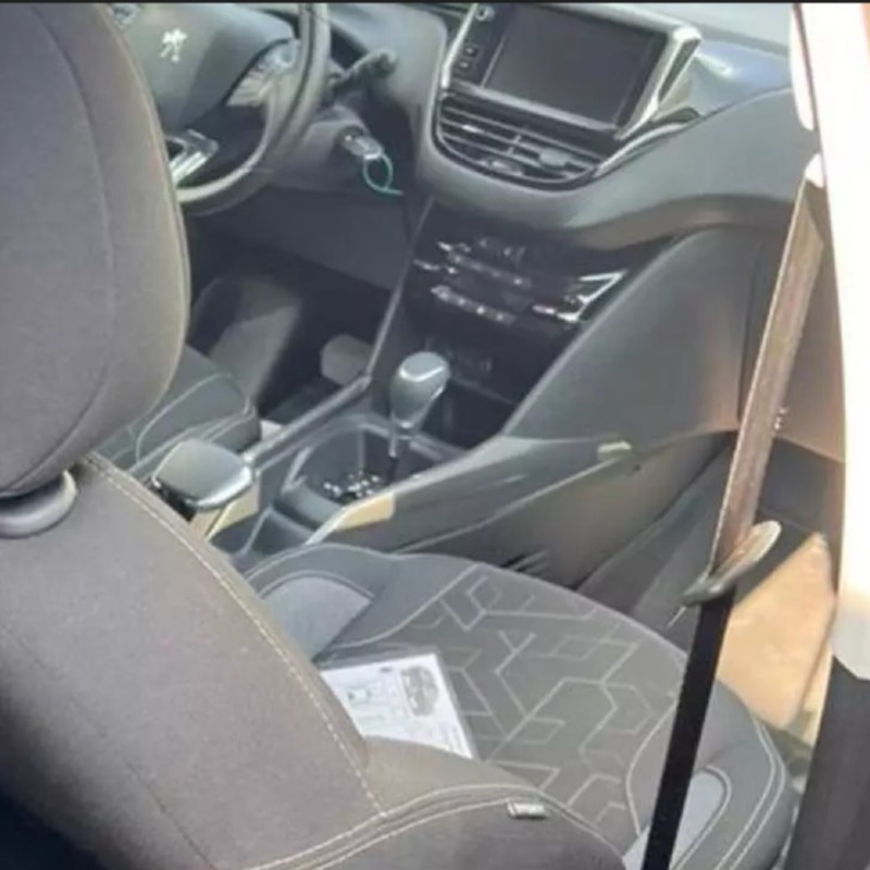 پژو مدل سال 2008  کارکرده