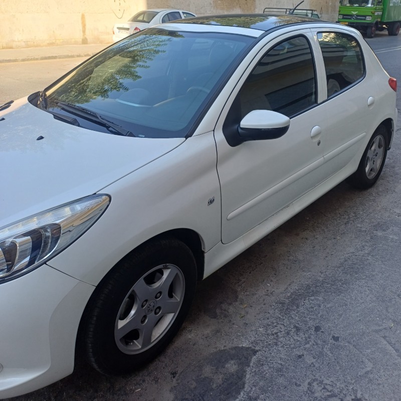 پژو مدل 207 پانوراما دنده ای TU5 سال 1401 کارکرده