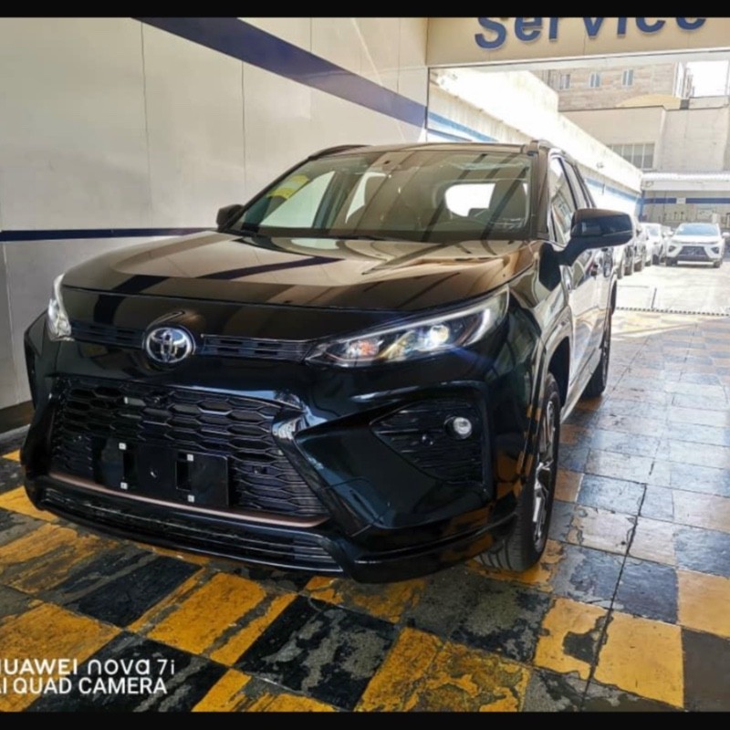 تویوتا مدل وایلندر 2.0 لیتر دو دیفرانسیل سال 2025  صفر