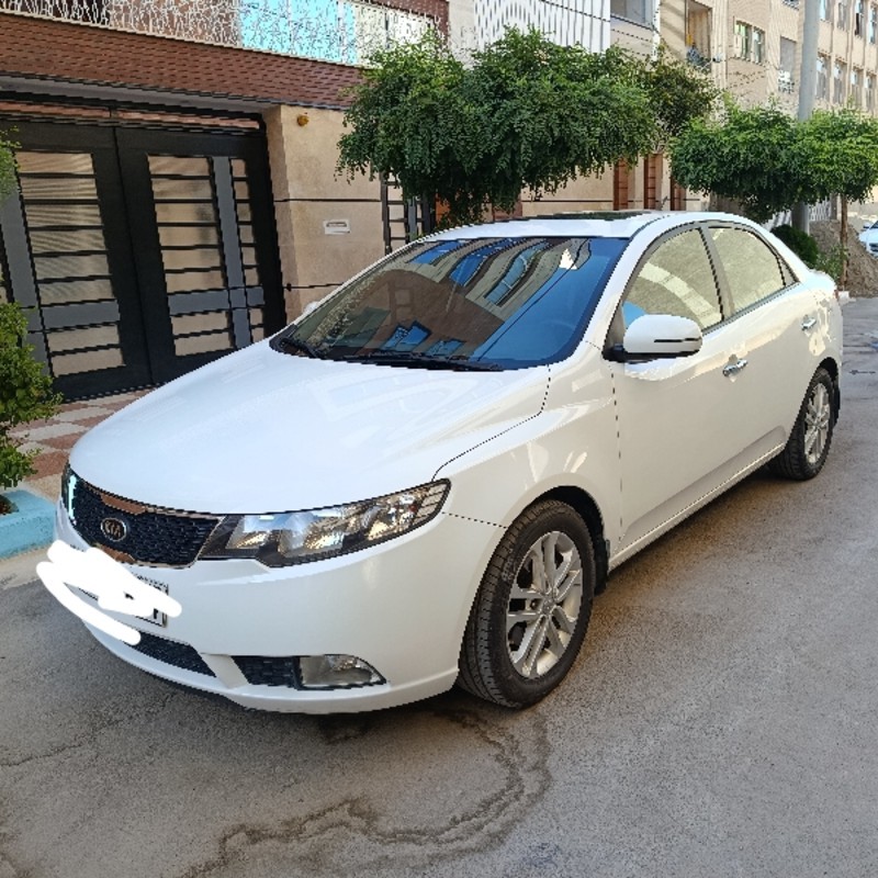 کیا مدل سراتو 2.0 لیتر اتوماتیک سال 2017  کارکرده