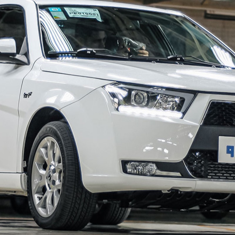 دنا مدل پلاس EF7 6 دنده توربو سال 1403  کارکرده