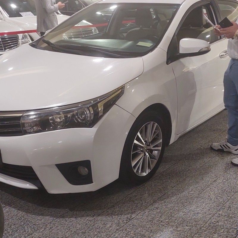 تویوتا مدل کرولا 2.0 لیتر GLI سال 2015  کارکرده