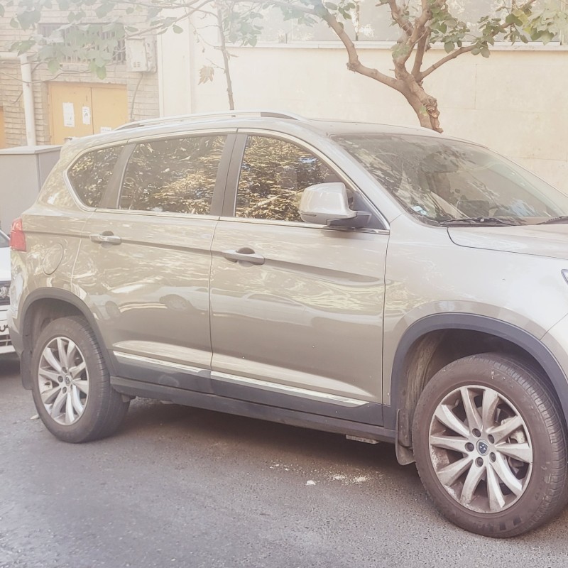 فردا مدل SX5 سال 1401  کارکرده