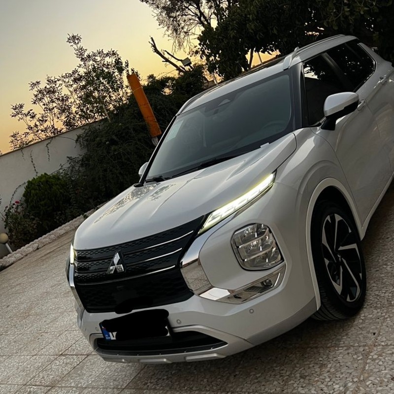 میتسوبیشی مدل اوتلندر دو دیفرانسیل H لاین سال 2023  کارکرده