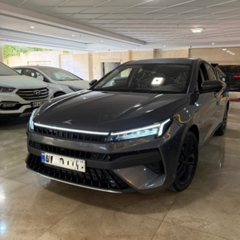 کی ام سی مدل J7 سال 1404  صفر