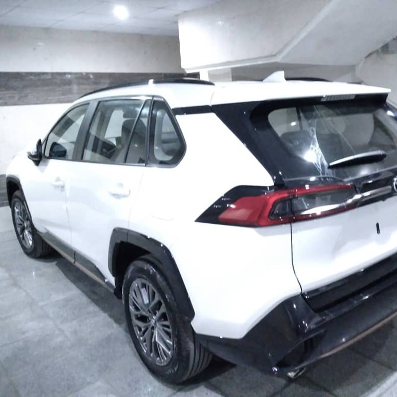 تویوتا مدل وایلندر 2.0 لیتر دو دیفرانسیل سال 2025  کارکرده