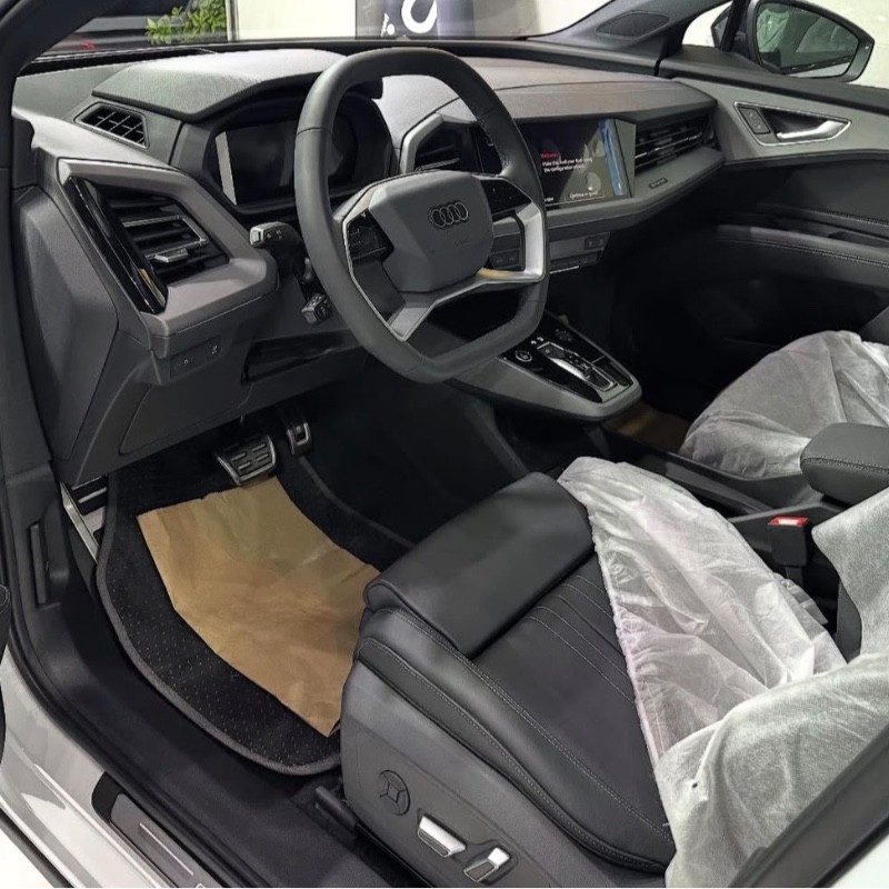 آئودی مدل Q5 e-tron 40 سال 2024  صفر