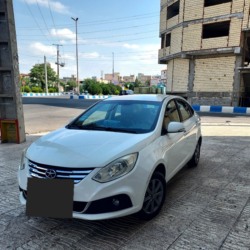 جک مدل J4 سال 1402  کارکرده