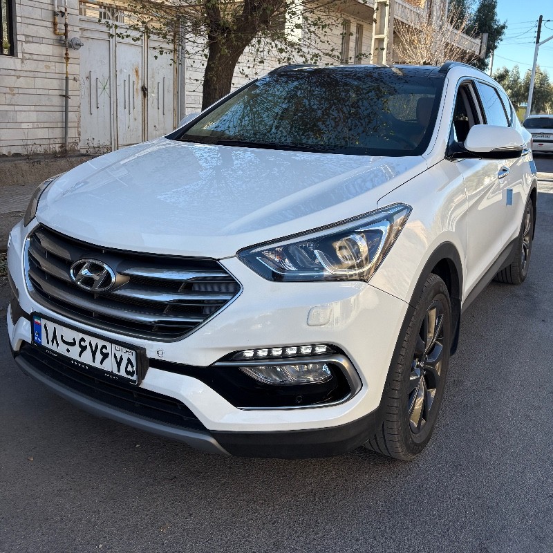 هیوندای مدل سانتافه 4 سیلندر دو دیفرانسیل سال 2017  کارکرده