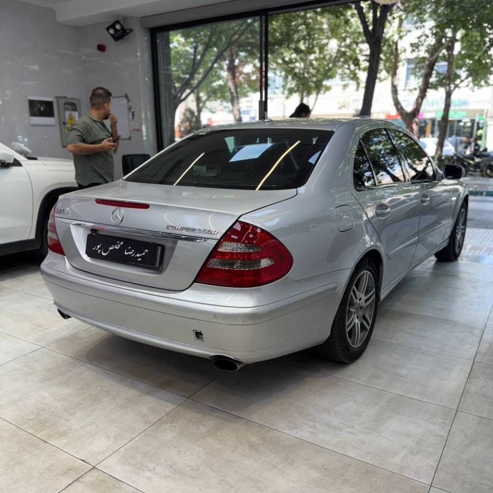 بنز E200 مدل 2010